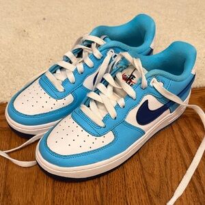Nike Kids Air Force Sneakers aqua blue and royal blue, barely worn